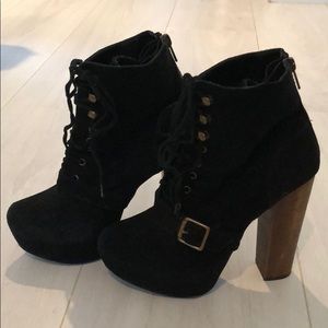 Steve Madden - Carnaby Lace-Up Bootie